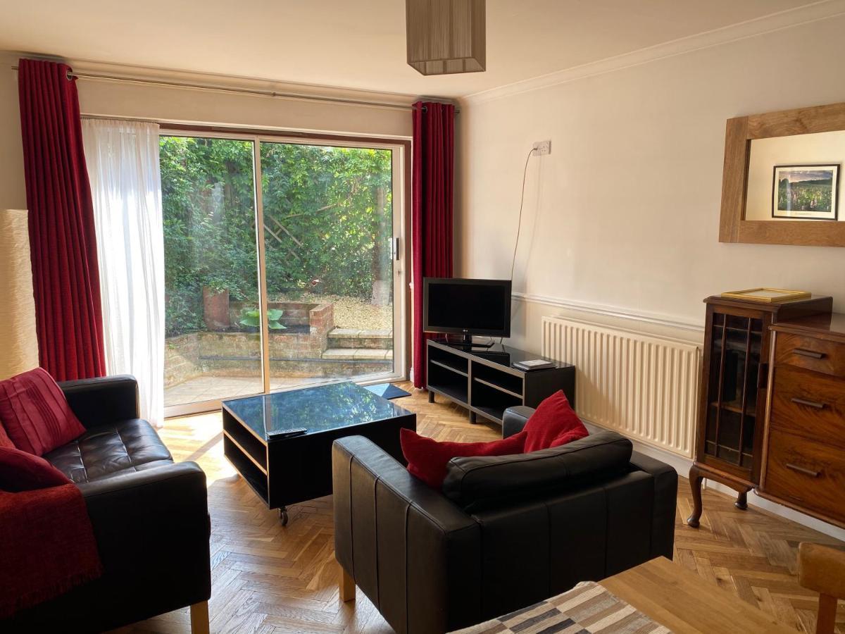 Byways Serviced Apartments Σαλισμπέρι Εξωτερικό φωτογραφία